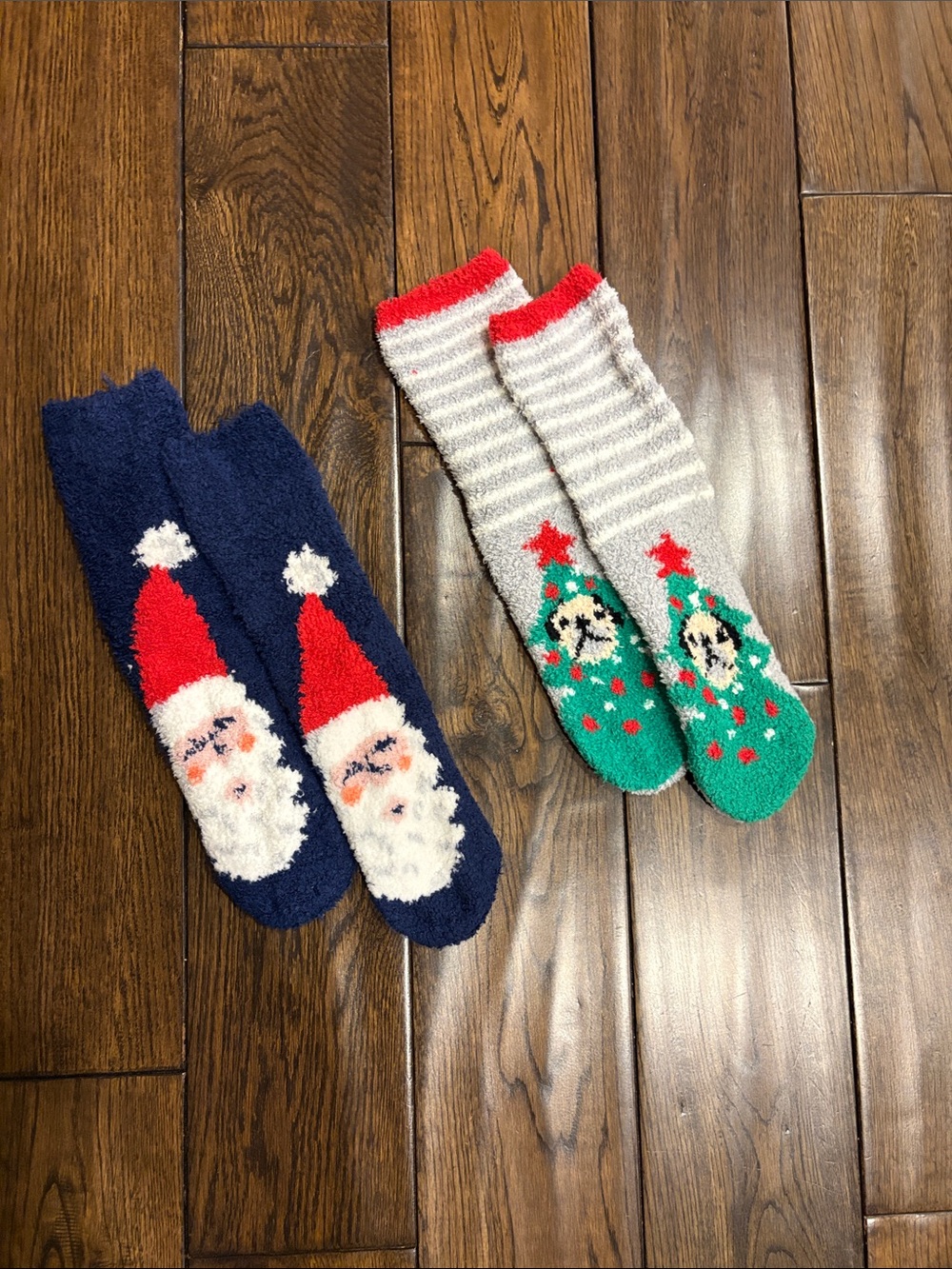 Old Navy Adult Cozy Holiday Socks